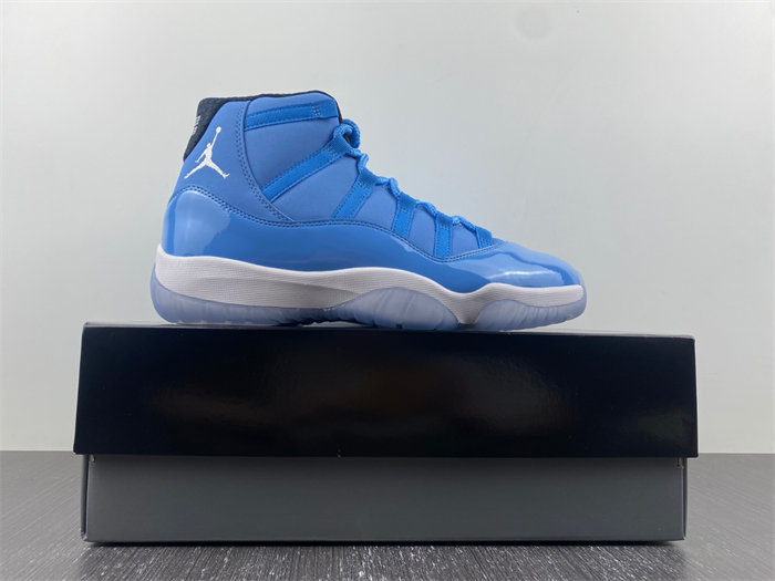 Jordan Ultimate Gift of Flight 717602-900