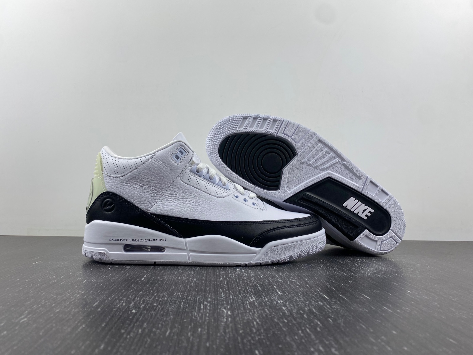 Air Jordan 3 Retro