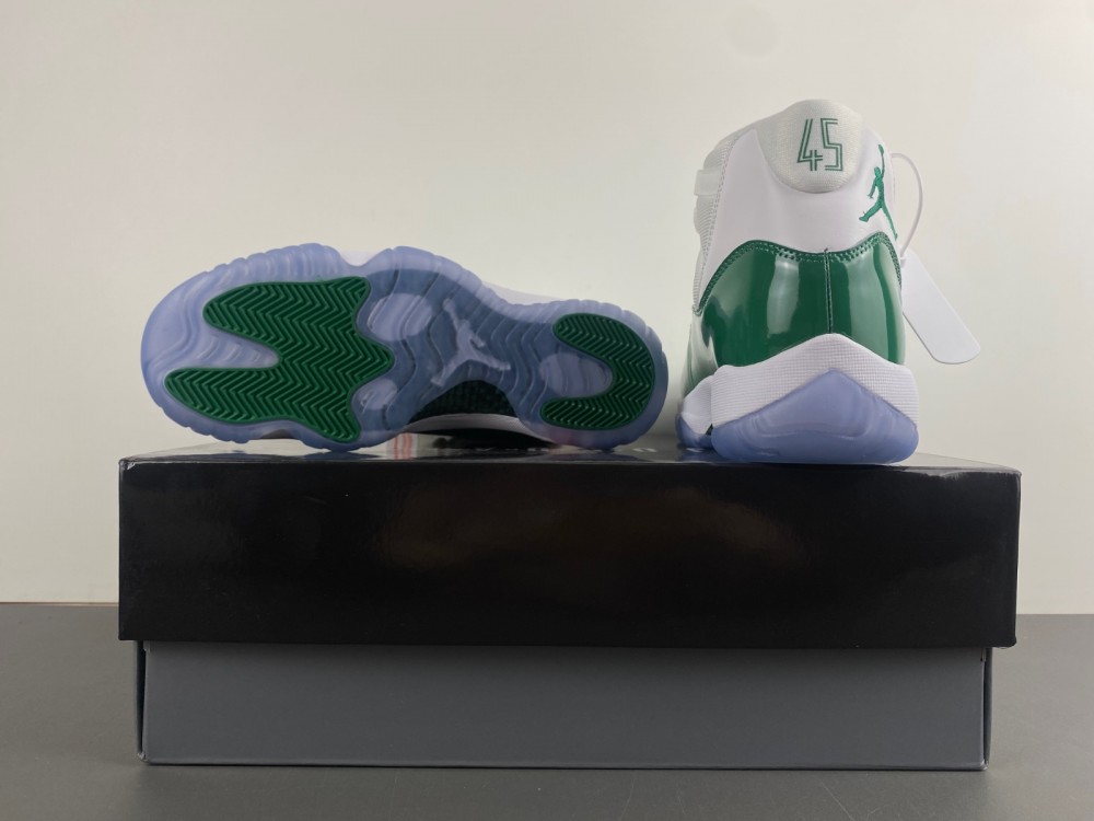 Air Jordan 11 CT8012-113